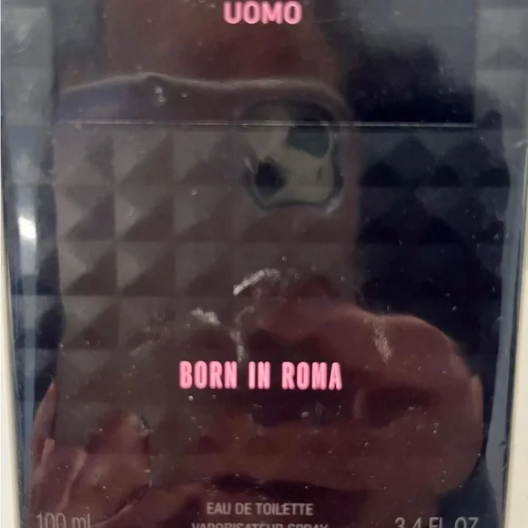 Valentino Uomo Born in Roma - Black and Pink - Eau de Toilette - 100ml / 3.4 Fl. - Picture 2 of 5